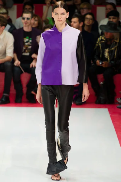 Look 4